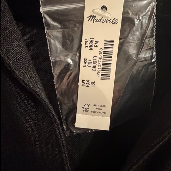 Madewell Pleated Linen Midi Shirtdress - Picture 11 of 12